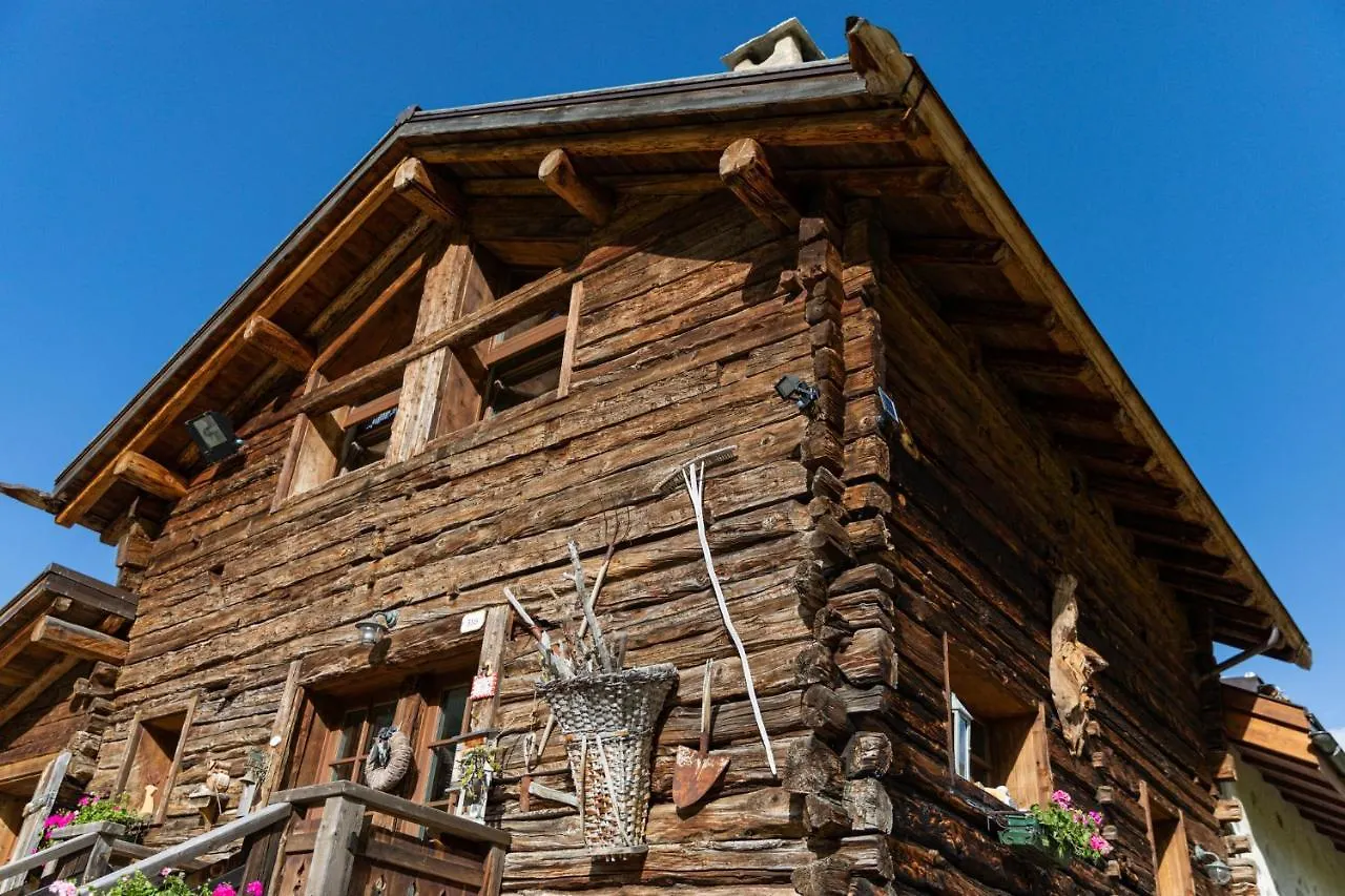 Chalet Mistral Livigno Apartment